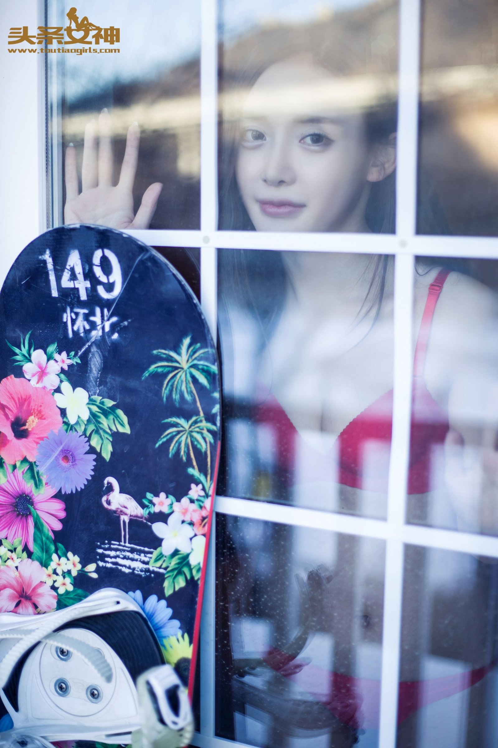 崔昭妍 [TouTiao头条女神]高清写真图2016-08-20 雪屋