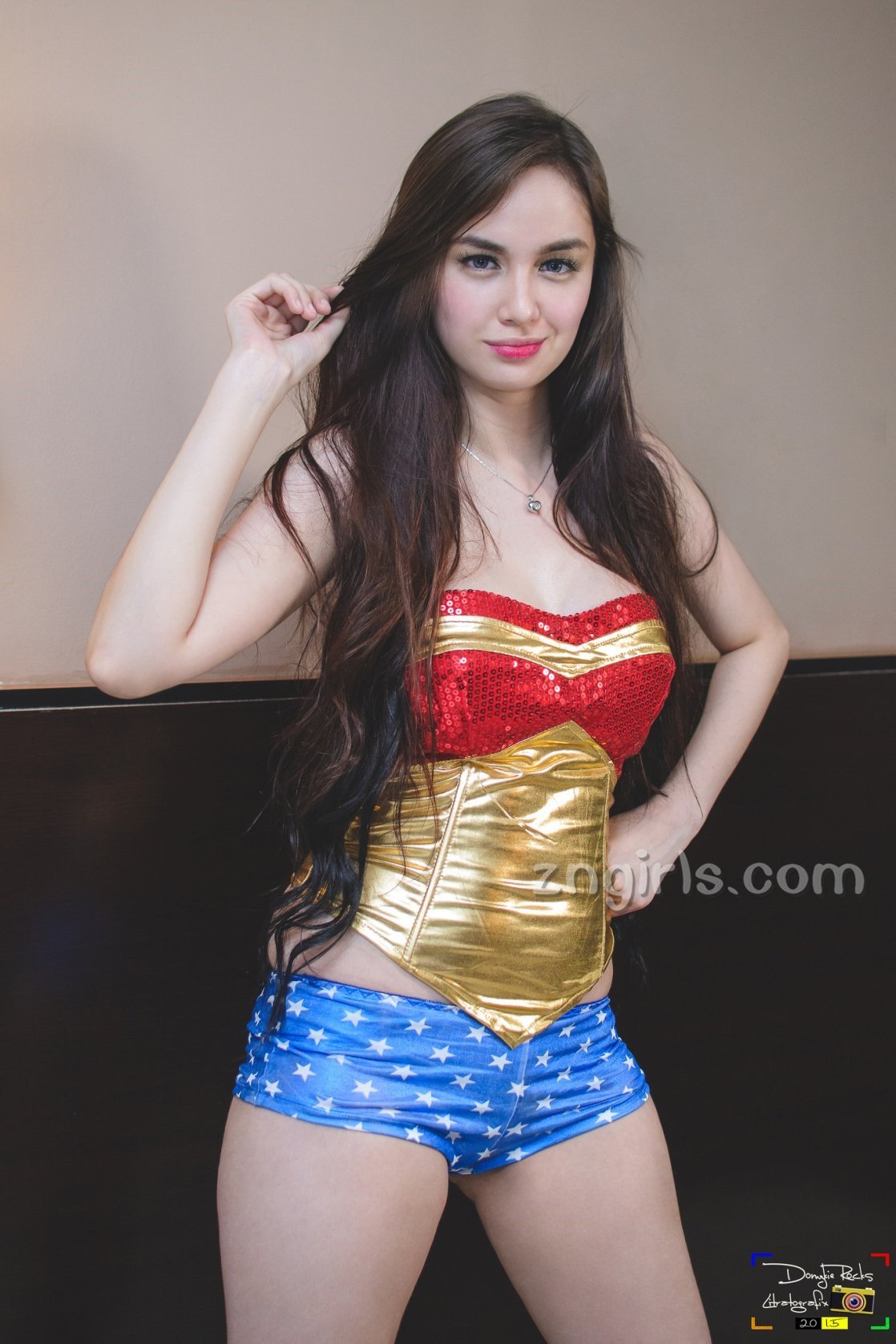 Kim Domingo 菲律宾混血美人家居爆乳写真图
