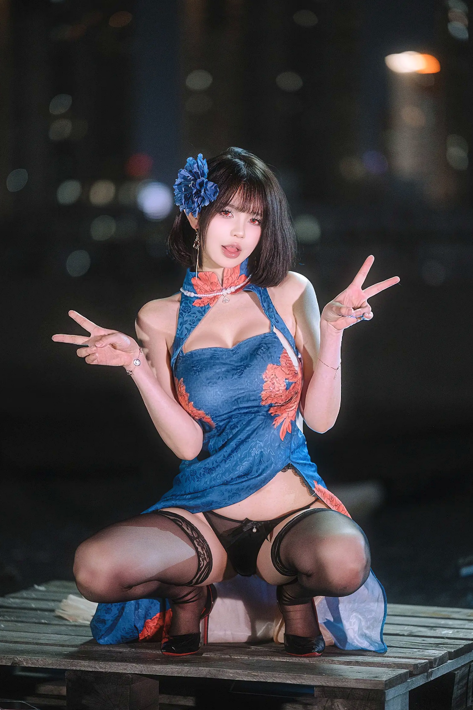 Gallery - Tina很妖孽呀 碧蓝航线建武cosplay 极品改良旗袍夜景大尺度私房照 [39P]角色扮演旗袍黑丝人间胸器大尺度 陈逸婕女神私房照_秀色女神 - image 16