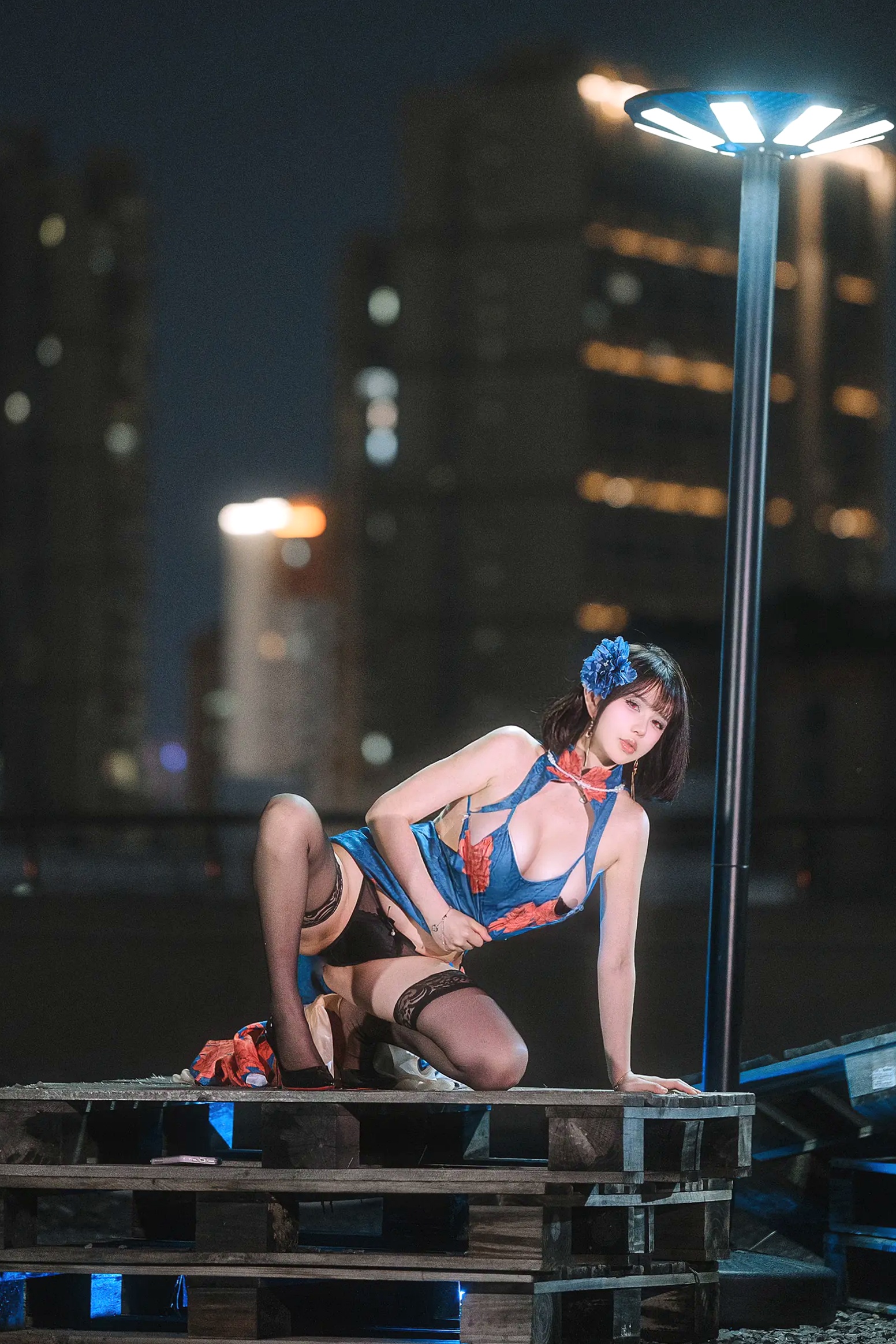 Gallery - Tina很妖孽呀 碧蓝航线建武cosplay 极品改良旗袍夜景大尺度私房照 [39P]角色扮演旗袍黑丝人间胸器大尺度 陈逸婕女神私房照_秀色女神 - image 23