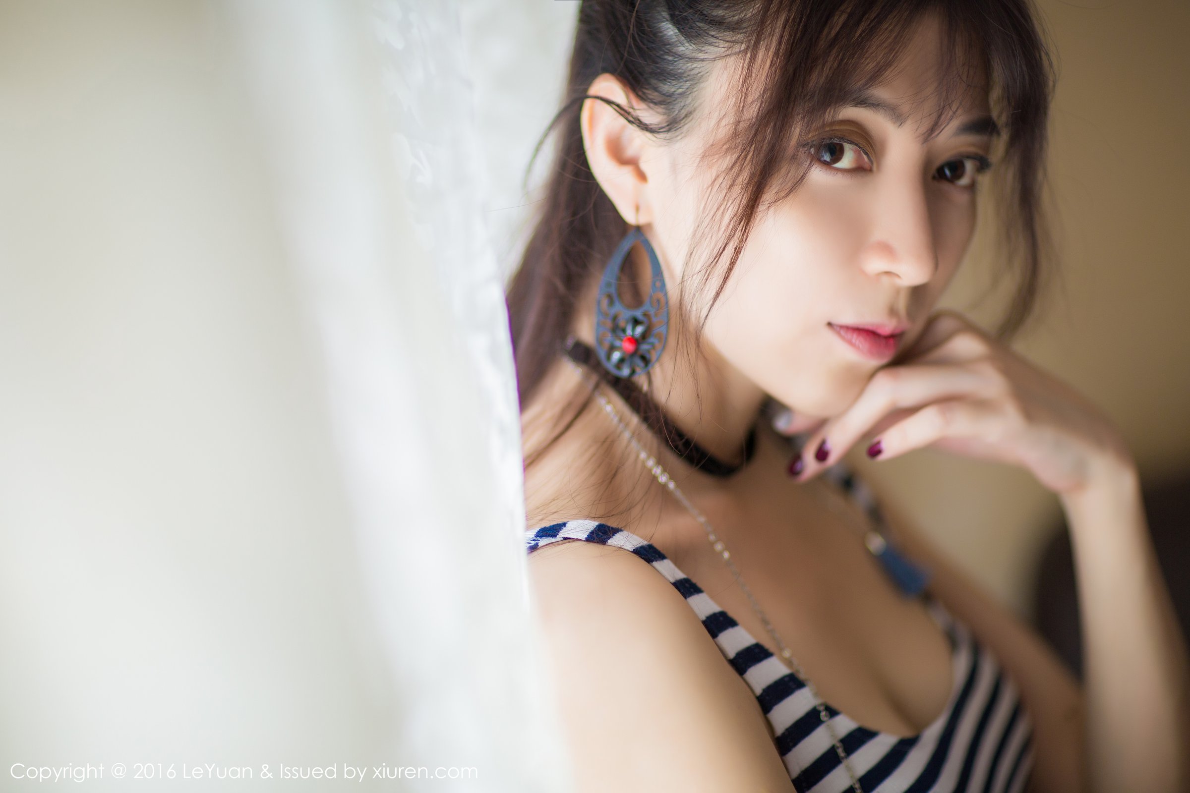 楚琪kiki [LeYuan星乐园]高清写真图2016.08.09 VOL.006
