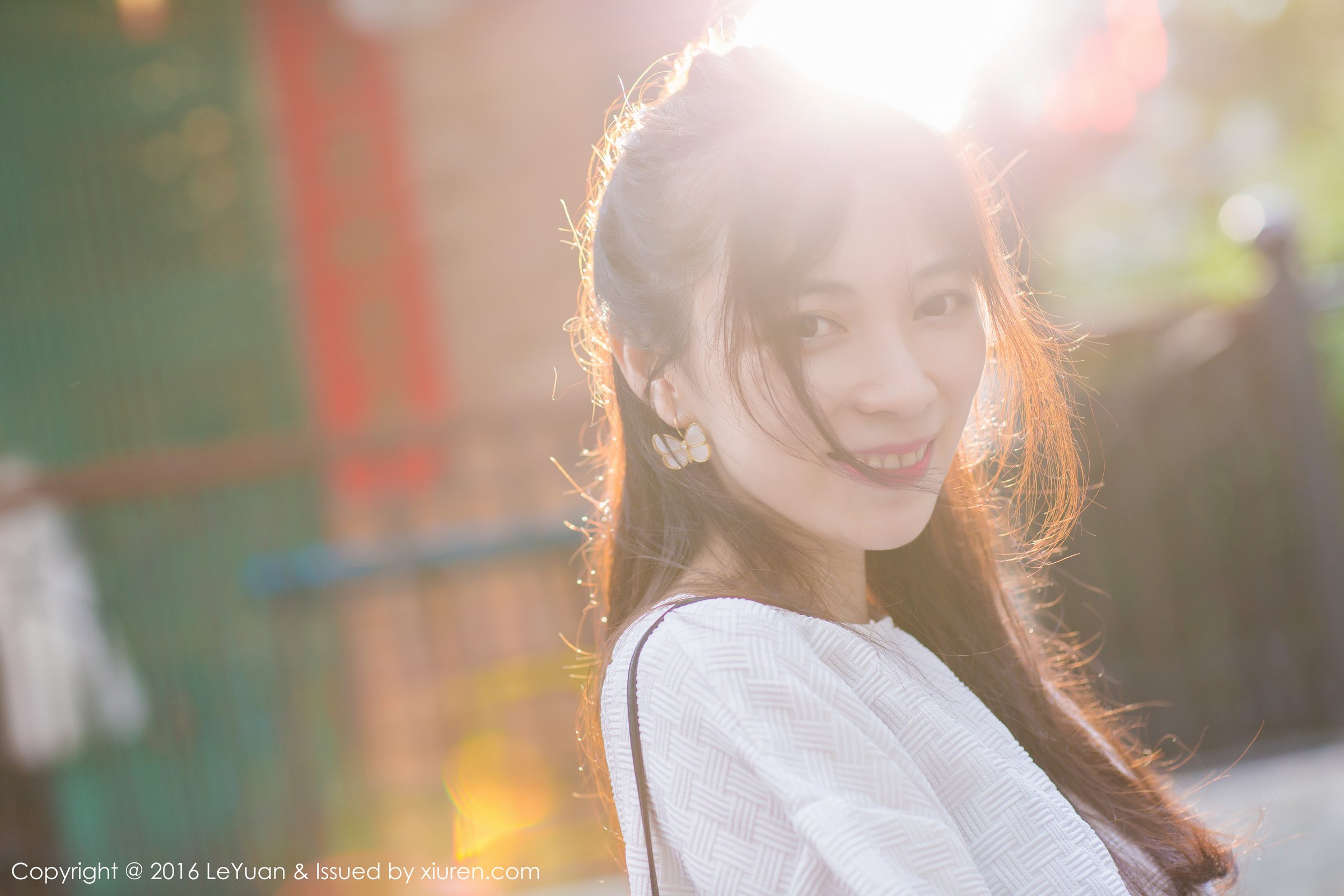 楚琪kiki [LeYuan星乐园]高清写真图2016.08.09 VOL.006