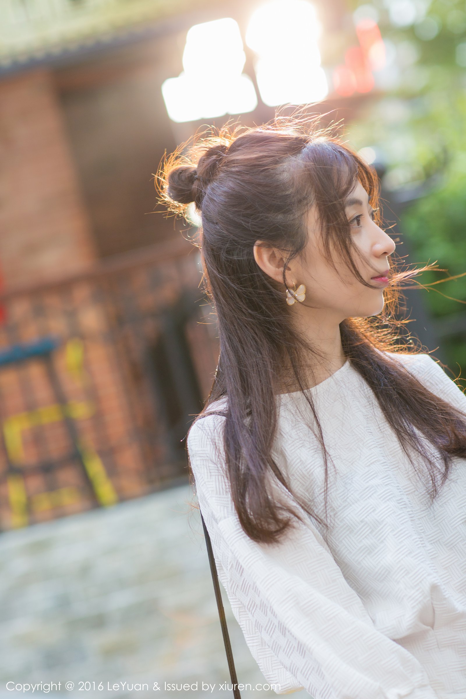 楚琪kiki [LeYuan星乐园]高清写真图2016.08.09 VOL.006