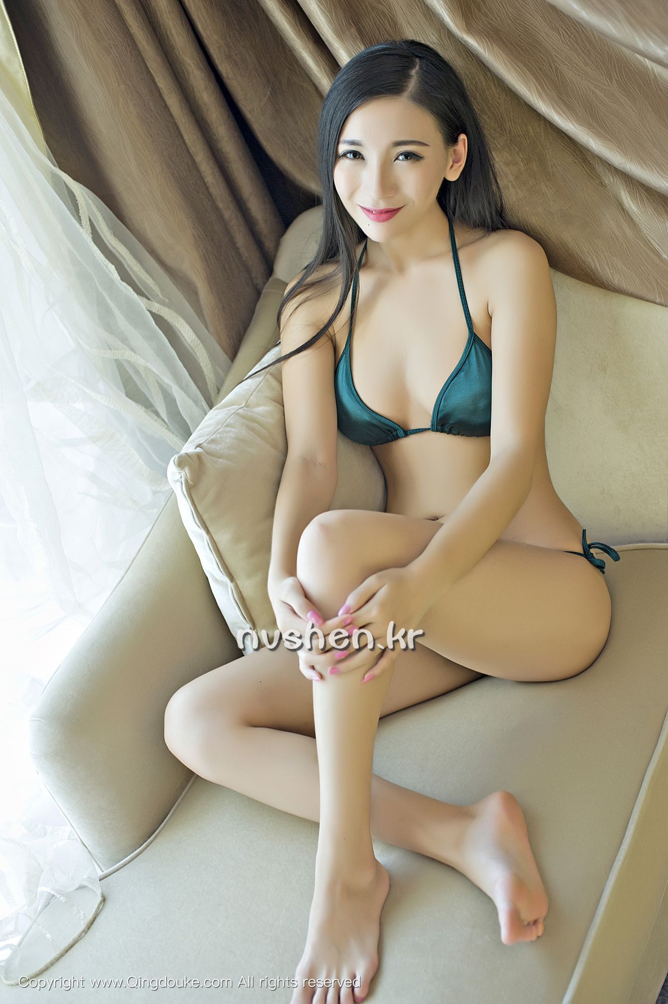 赵颖 [青豆客QingDouKe]高清写真图2016-11-20 清纯与鬼魅的混合体