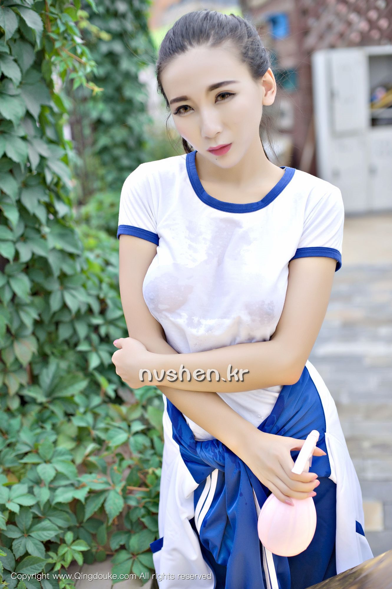 赵颖 [青豆客QingDouKe]高清写真图2016-11-20 清纯与鬼魅的混合体