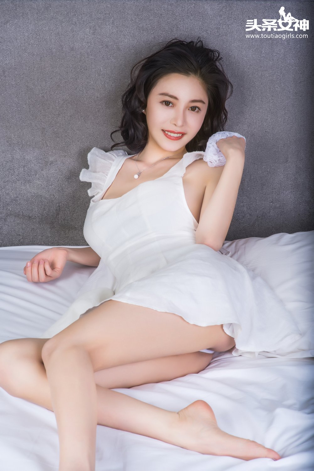 小爱 [TouTiao头条女神]高清写真图2016-12-10 敏感新妻