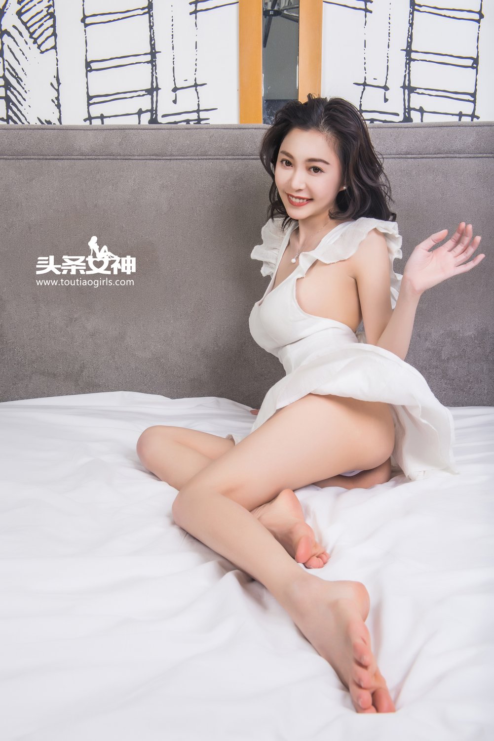 小爱 [TouTiao头条女神]高清写真图2016-12-10 敏感新妻