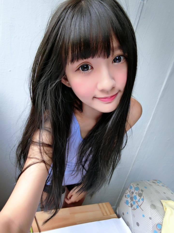 Mini阿咪 神似洋娃娃的大眼正妹麻豆