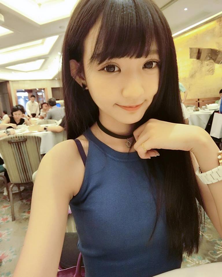 Mini阿咪 神似洋娃娃的大眼正妹麻豆