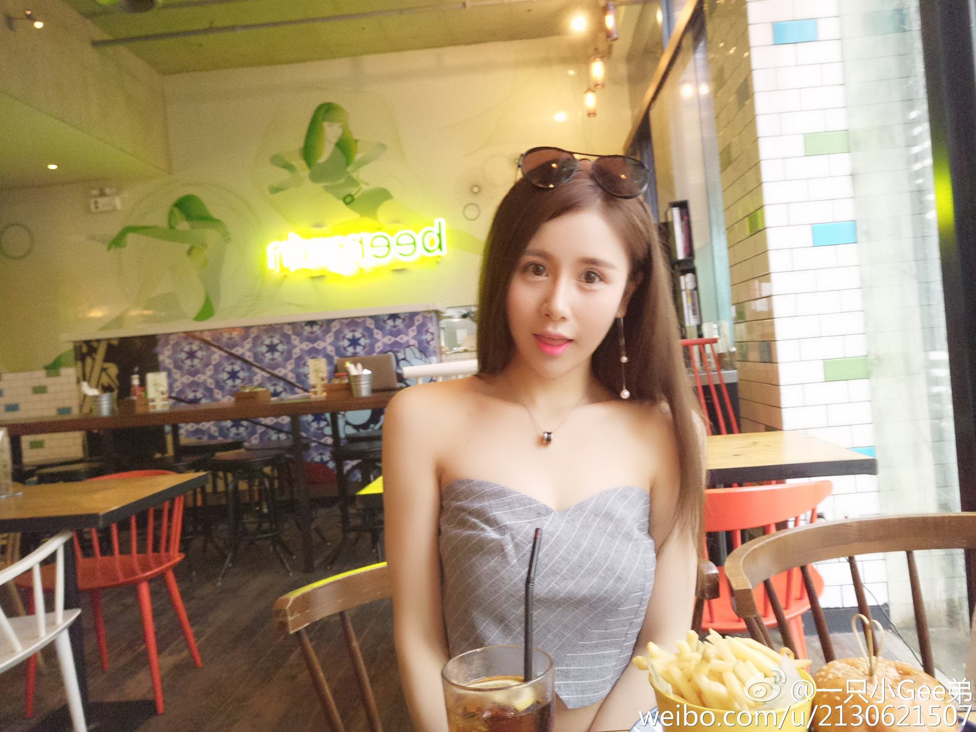 方喆 美女私房美图