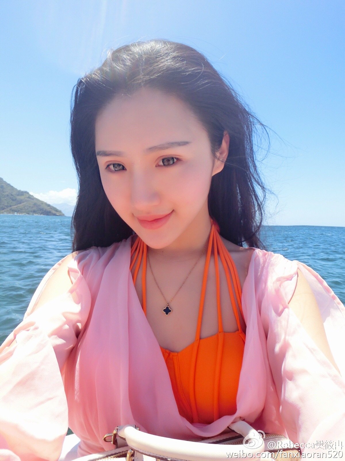 樊筱冉Rebecca 微博私房照诱惑写真图