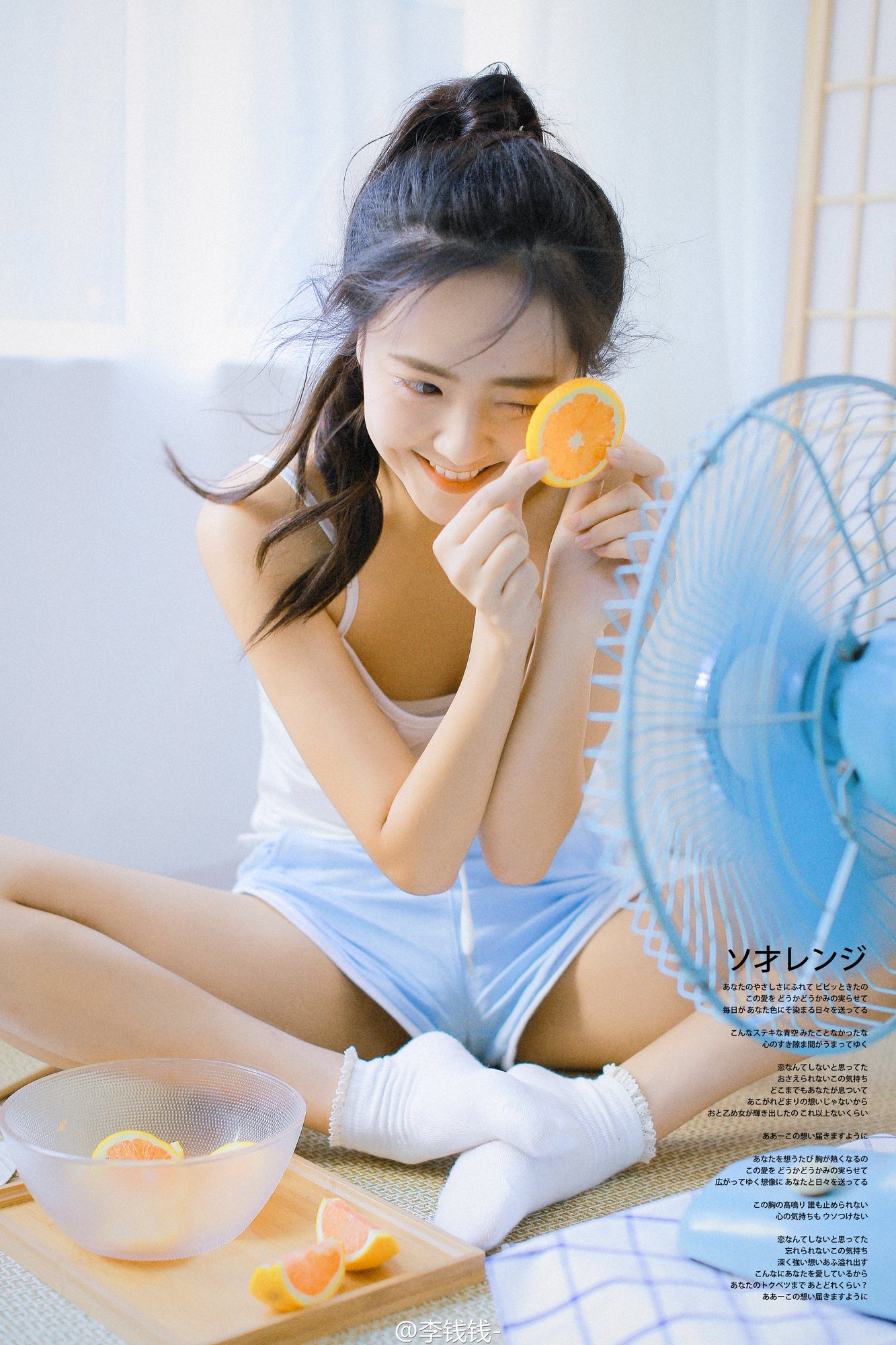 窦鹤鑫 治愈系网拍妹子写真图