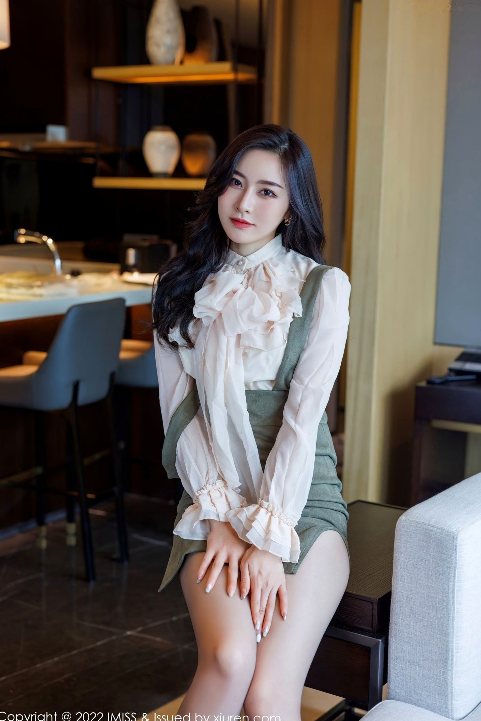 Gallery - IMiss爱蜜社 - Honey Club No.664 Vanessa私房写真：白衣吊带短裙制服诱惑，蕾丝内衣与性感肉丝尽显轻熟女神知性美爱蜜社 - Honey Club 性感制服丝袜私房照 任育萱女神私房照_秀色女神 - image 32