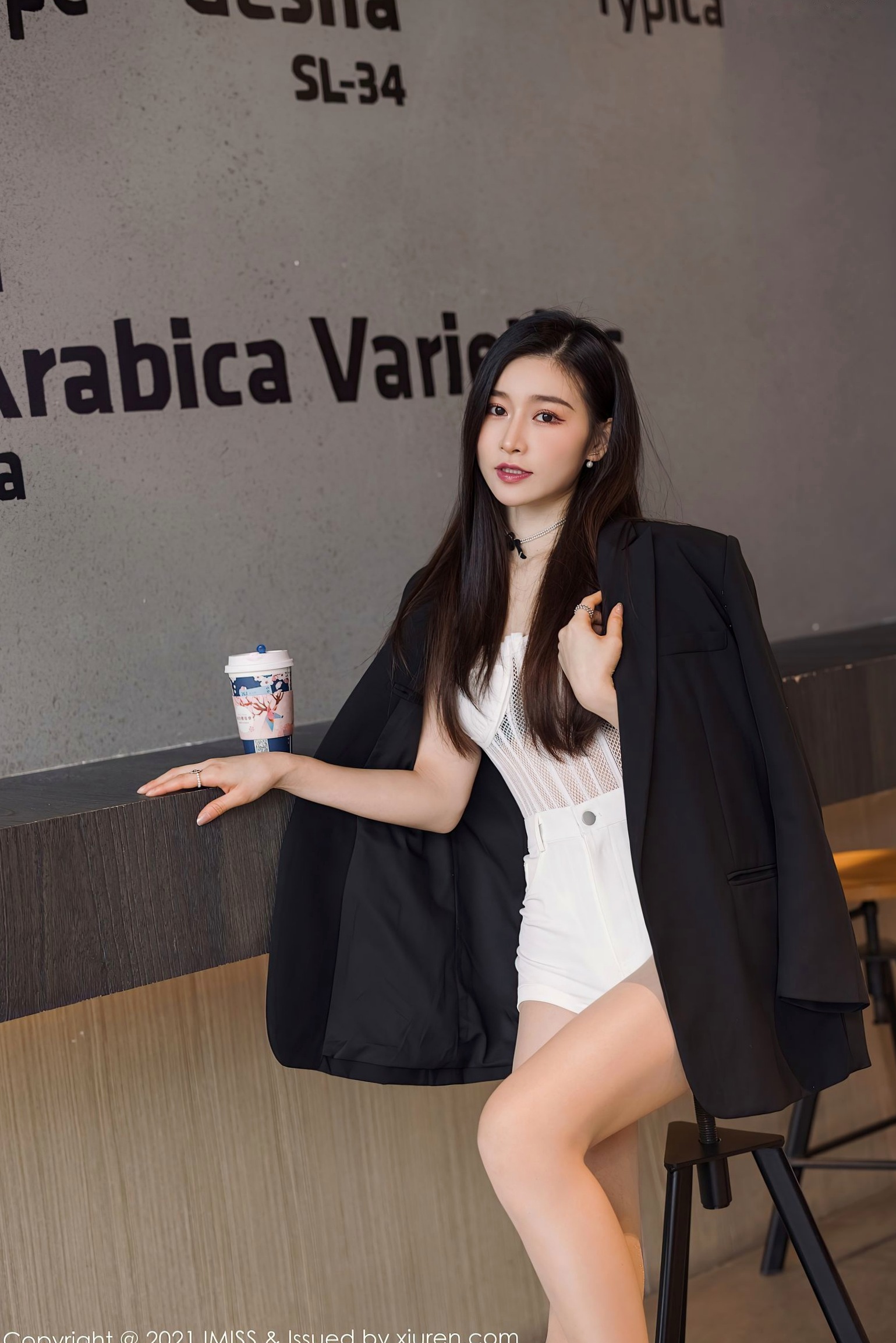 Gallery - IMiss爱蜜社 - Honey Club -569-Vanessa-居家私房写真-精致蕾丝内衣大片-优雅迷人气质-2021.03.26爱蜜社 - Honey Club 性感气质内衣私房照 任育萱女神私房照_秀色女神 - image 13