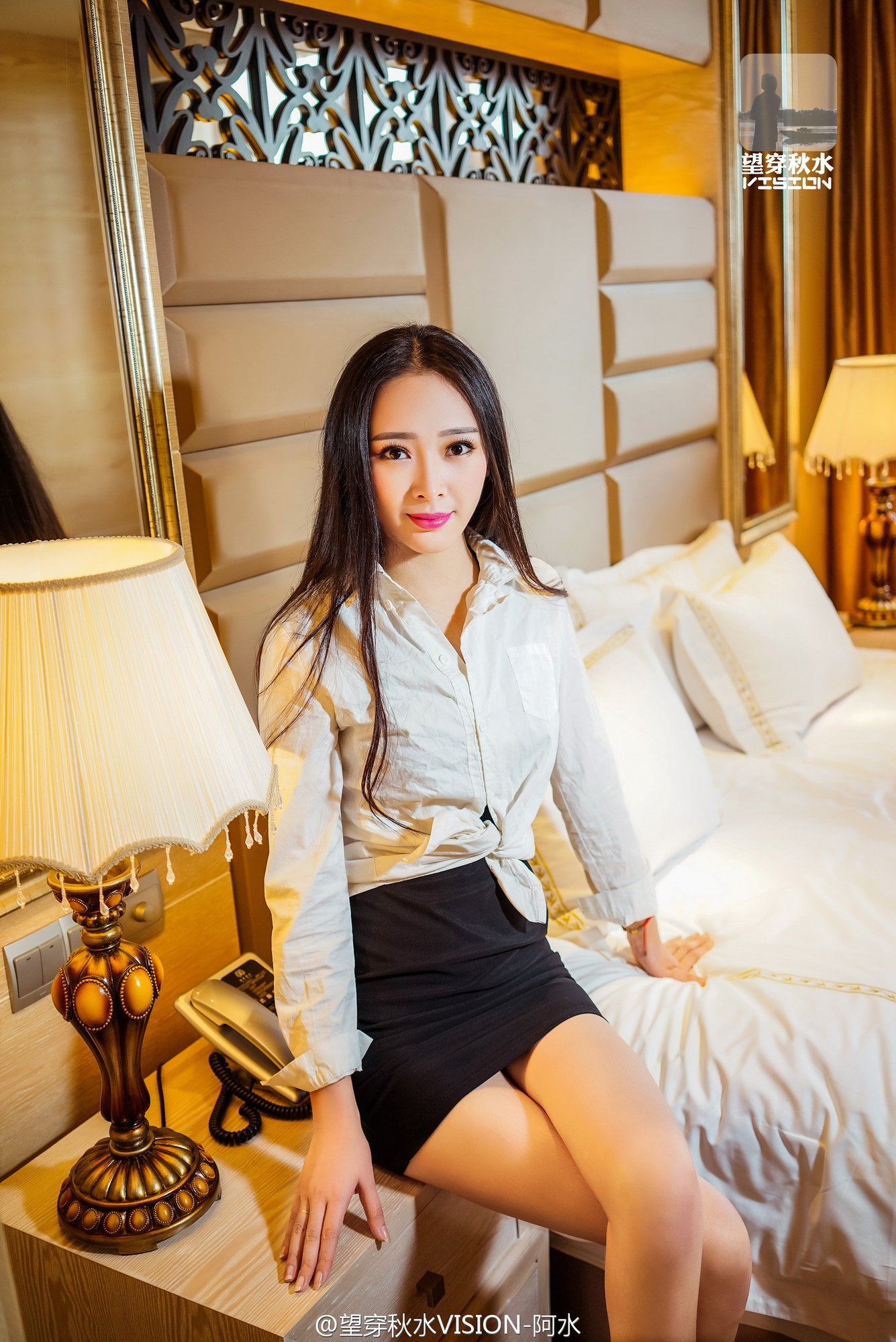 汤悦 家居妩媚性感写真图