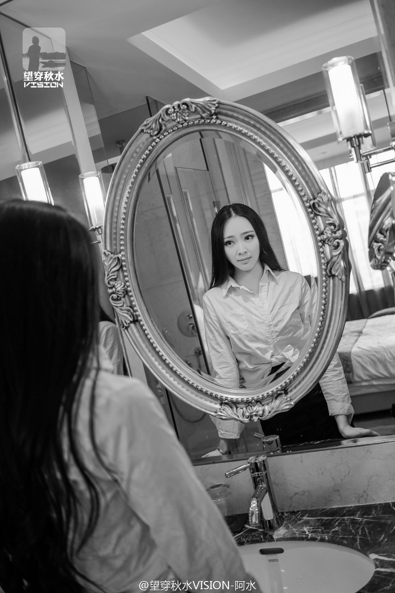 汤悦 家居妩媚性感写真图