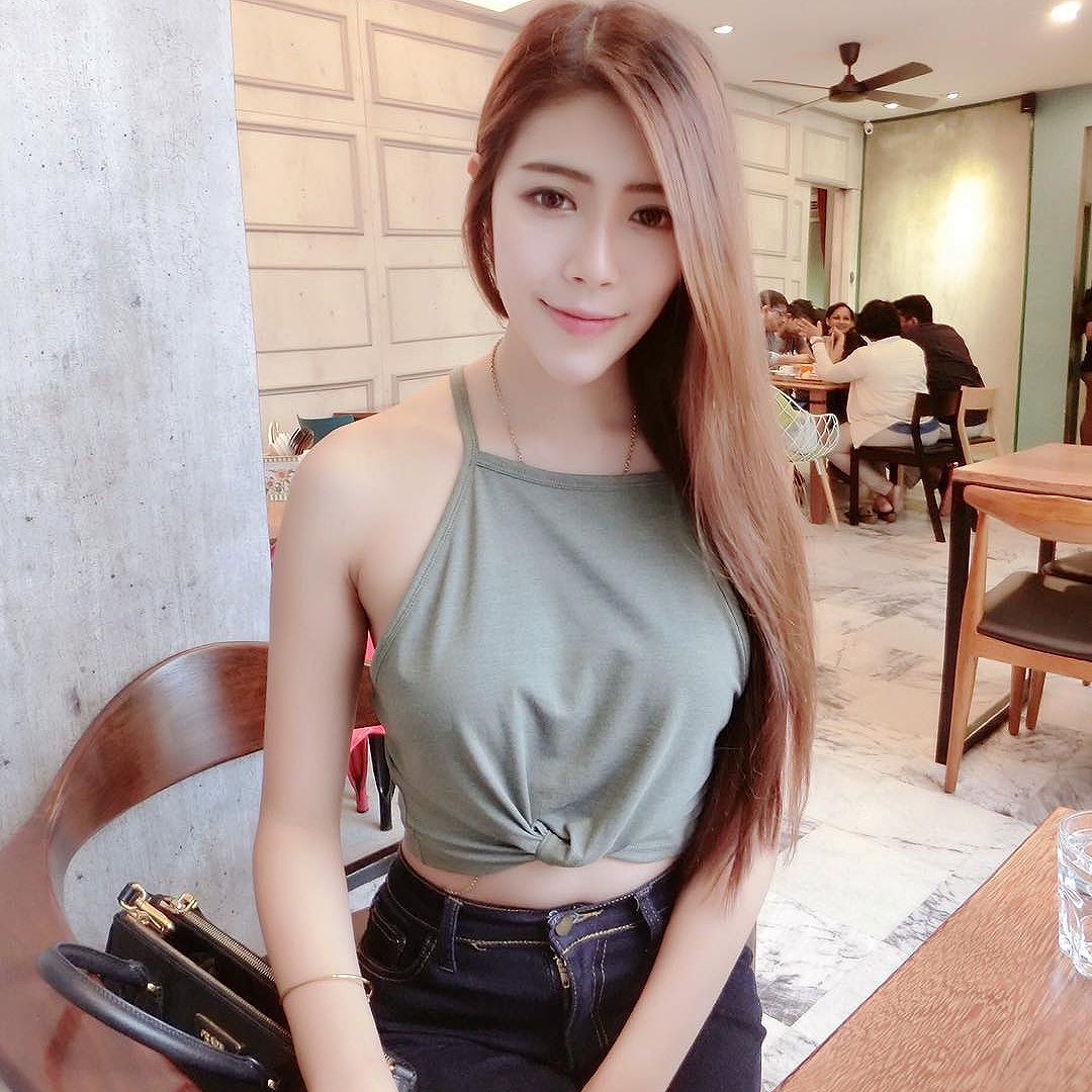Hannah Yap 身材姣好的瓜子脸大马美人
