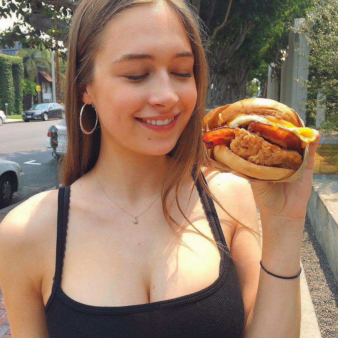 Elsie Hewitt 天菜级洋妞～令荷尔蒙高涨的性感美图