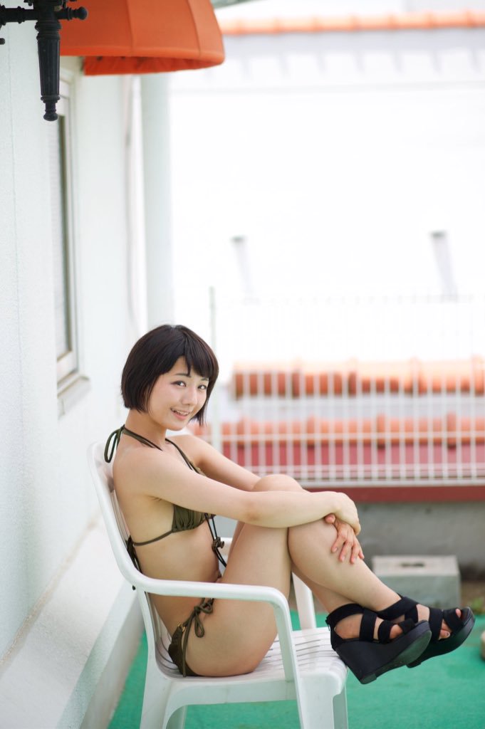 藤北れな 短发清新美少女美图