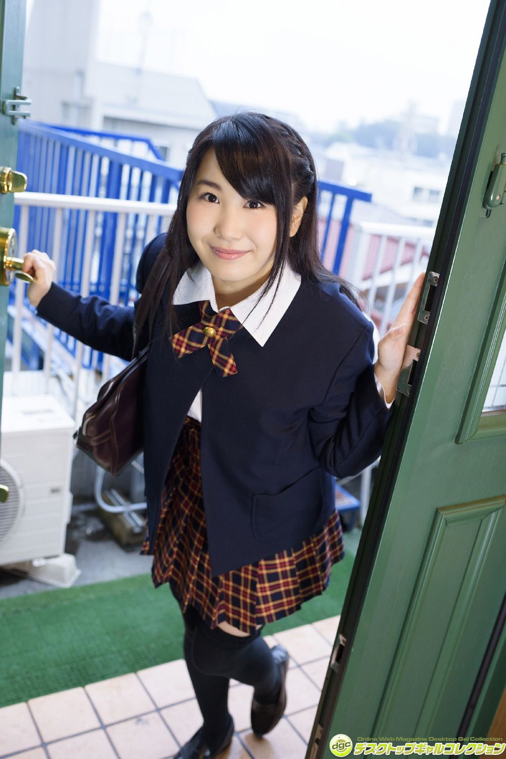 織川みか [DGC]高清写真图No.1348 道産子の白い肌が映える柔らかGカップ!