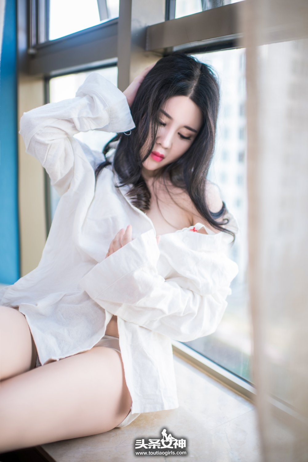 可儿- [TouTiao头条女神]高清写真图 2017-03-19 性感开发