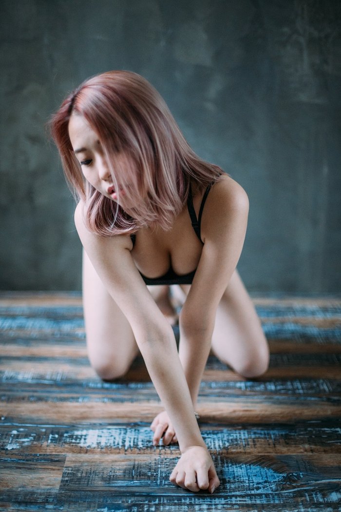 张颖琪Angus 漂亮女生海量私房写真图