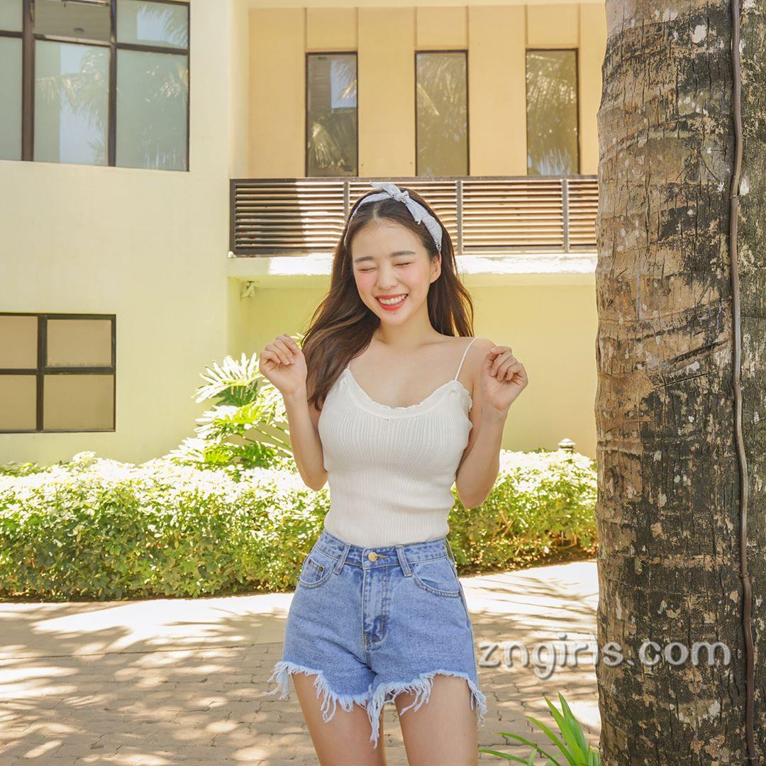南韩超人气网红Ha Neul 初成熟的内衣模特儿