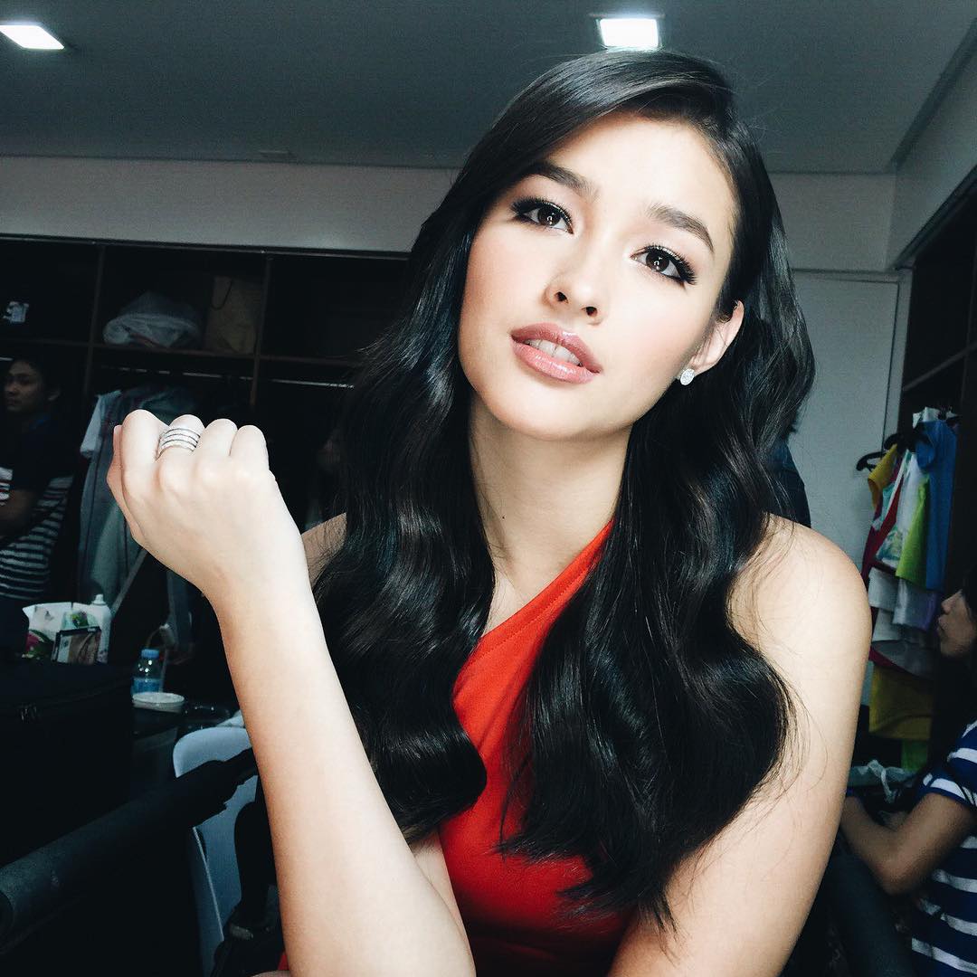 Liza Soberano 全球最美脸蛋的菲美混血模特