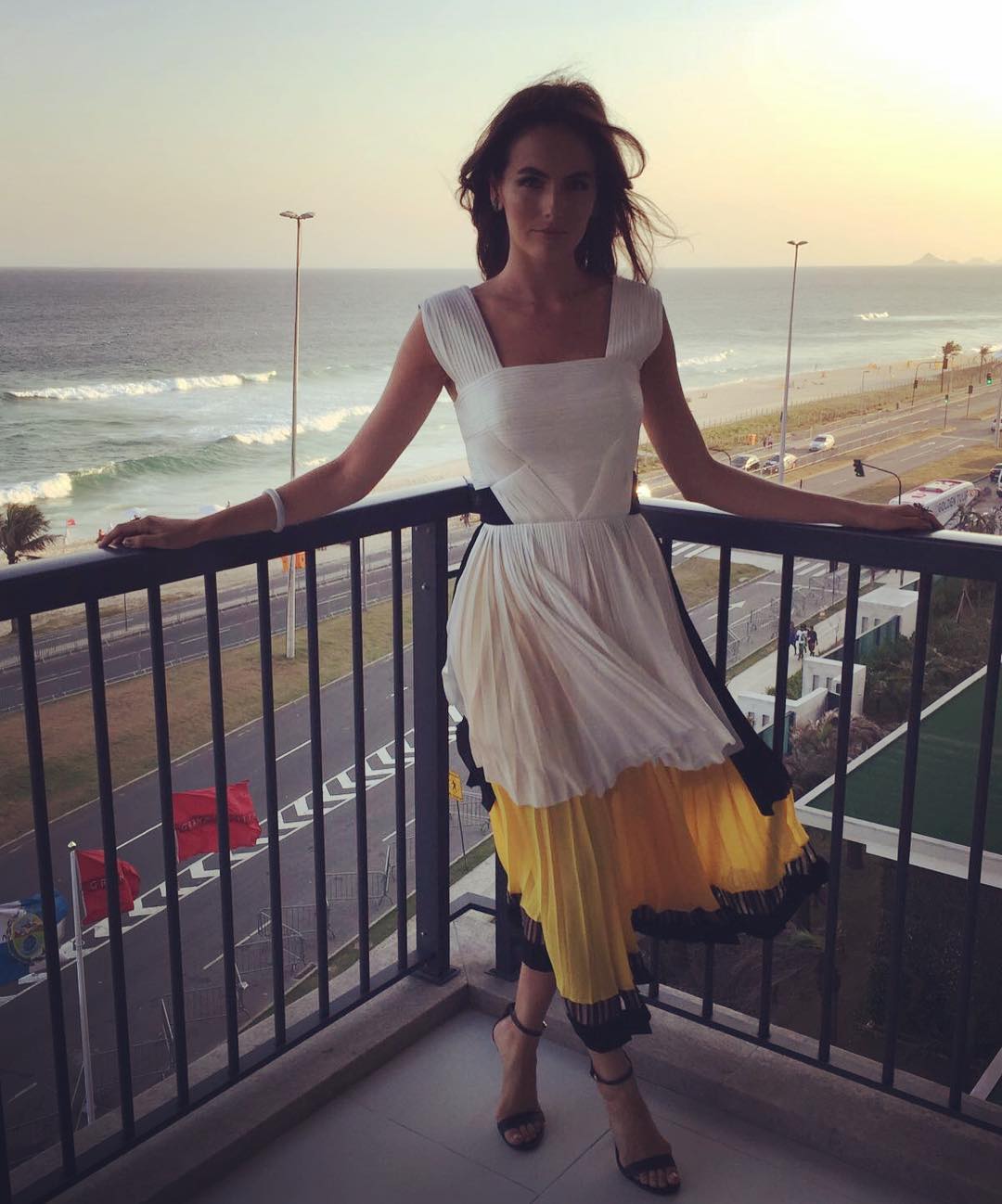 Camilla Belle 美巴混血美女IG生活照