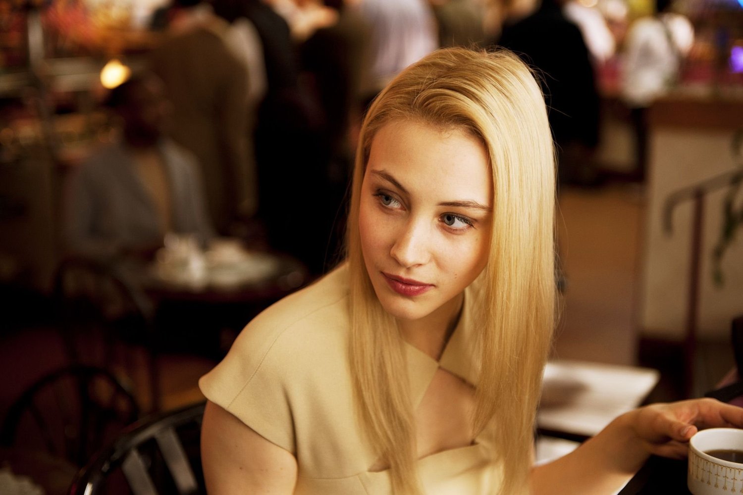 莎拉·加顿(Sarah Gadon) 加拿大女神私房照诱惑写真图