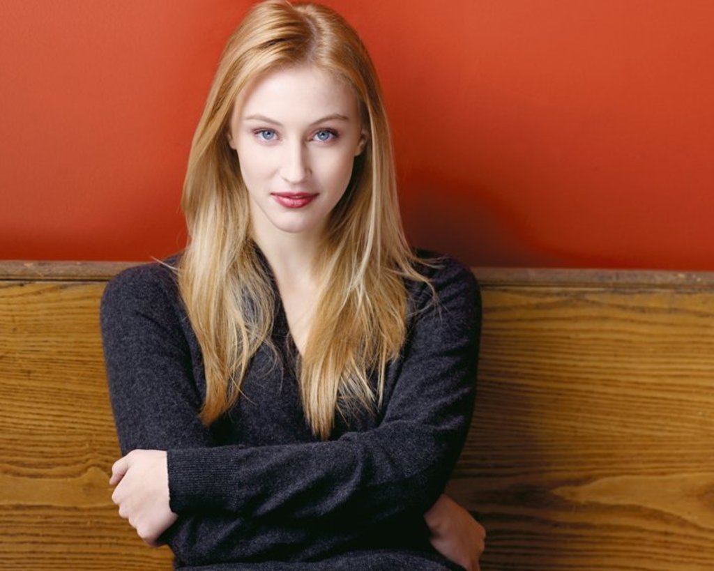 莎拉·加顿(Sarah Gadon) 加拿大女神私房照诱惑写真图