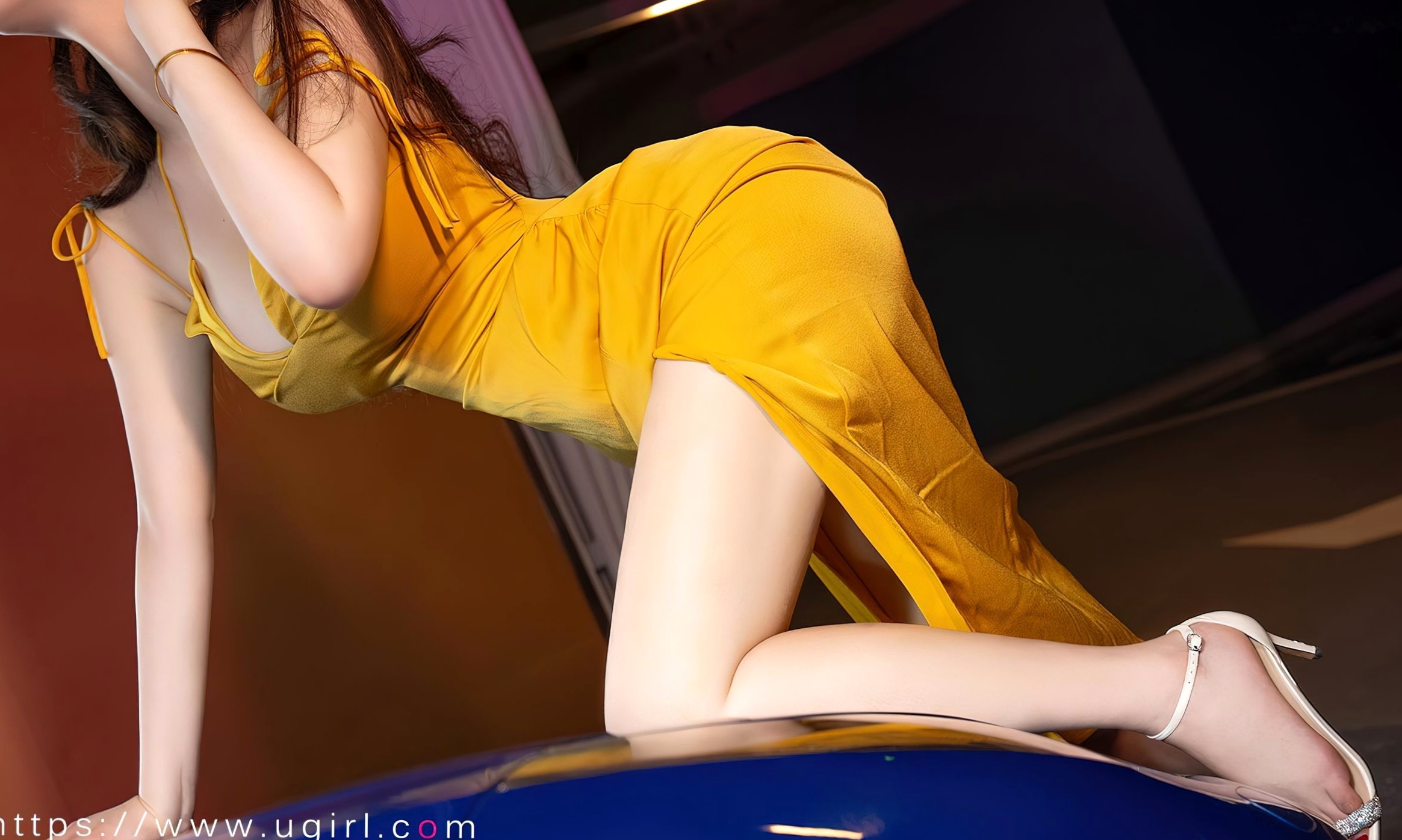 Gallery - UGirlsApp尤果圈 - Chiness Model -2651-钟晴《完美邂逅》：黄色吊带短裙车模大片，豪车跑车女神秀性感身材与撩人美腿爱尤物 - Love Beauty 性感诱惑尤物美腿尤果网 - Chiness Model  钟晴女神私房照_秀色女神 - image 28