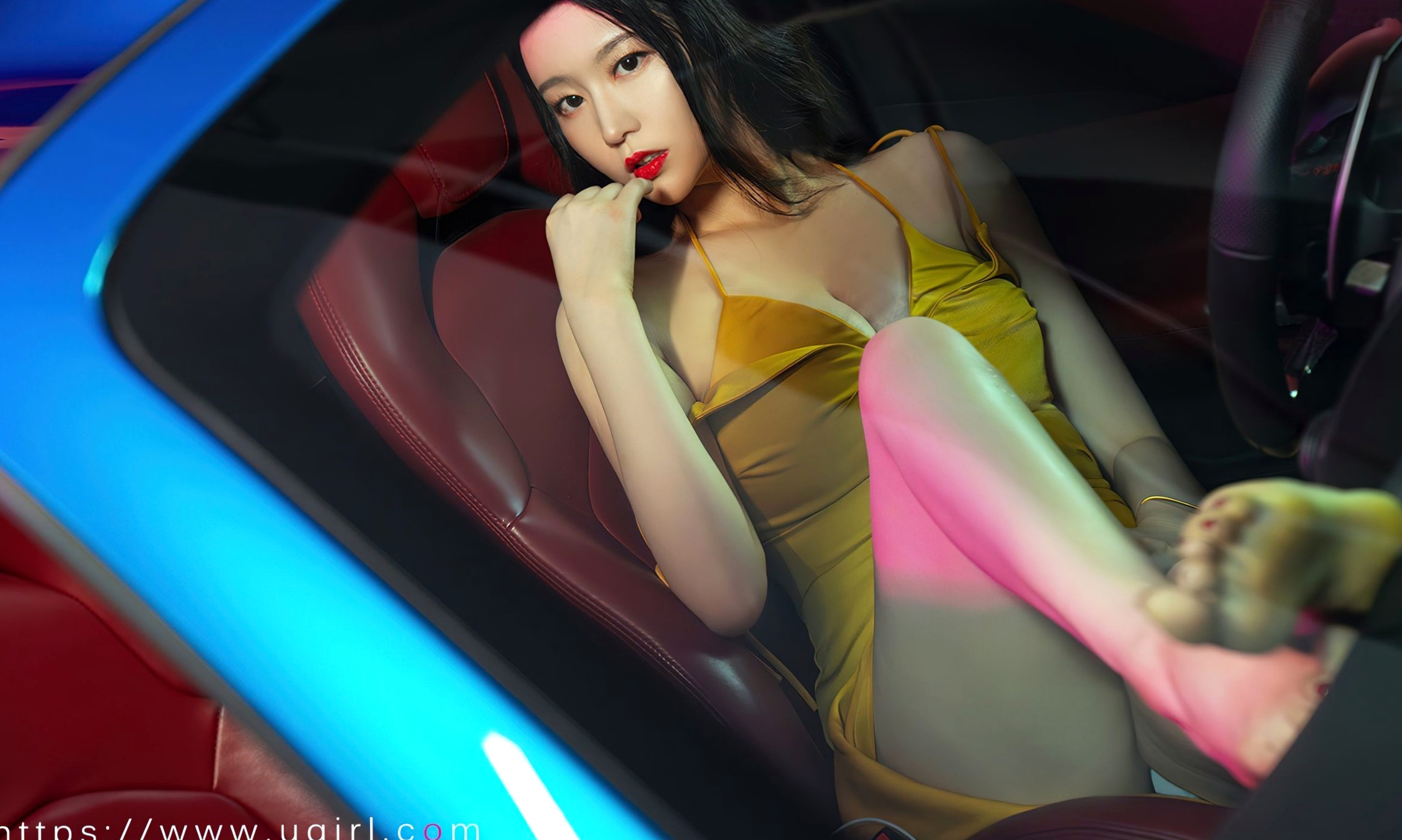 Gallery - UGirlsApp尤果圈 - Chiness Model -2651-钟晴《完美邂逅》：黄色吊带短裙车模大片，豪车跑车女神秀性感身材与撩人美腿爱尤物 - Love Beauty 性感诱惑尤物美腿尤果网 - Chiness Model  钟晴女神私房照_秀色女神 - image 30