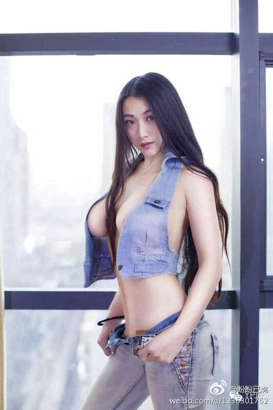 盼盼已鸠- 微博私房写真