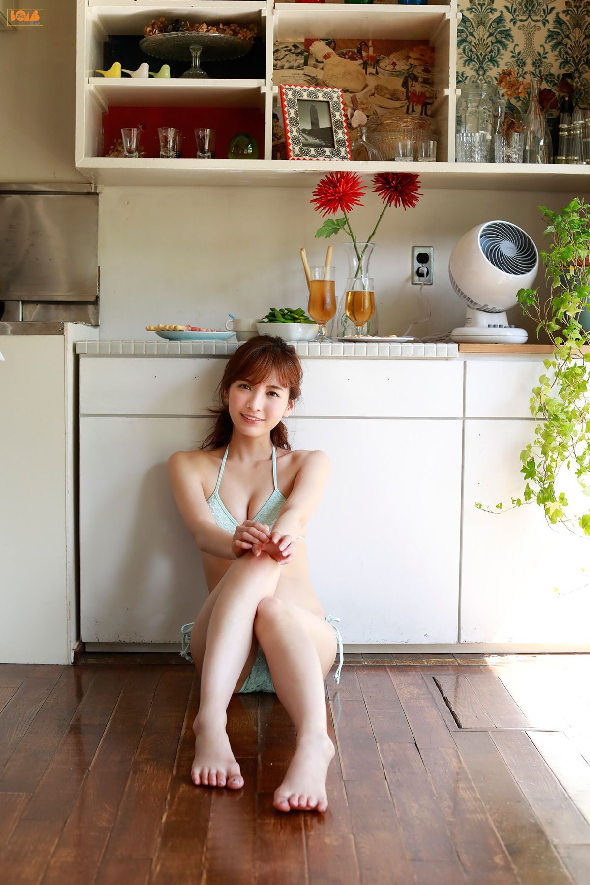 摺河洸- [Bomb.tv]高清写真图 2017年10月号 GRAVURE Channel