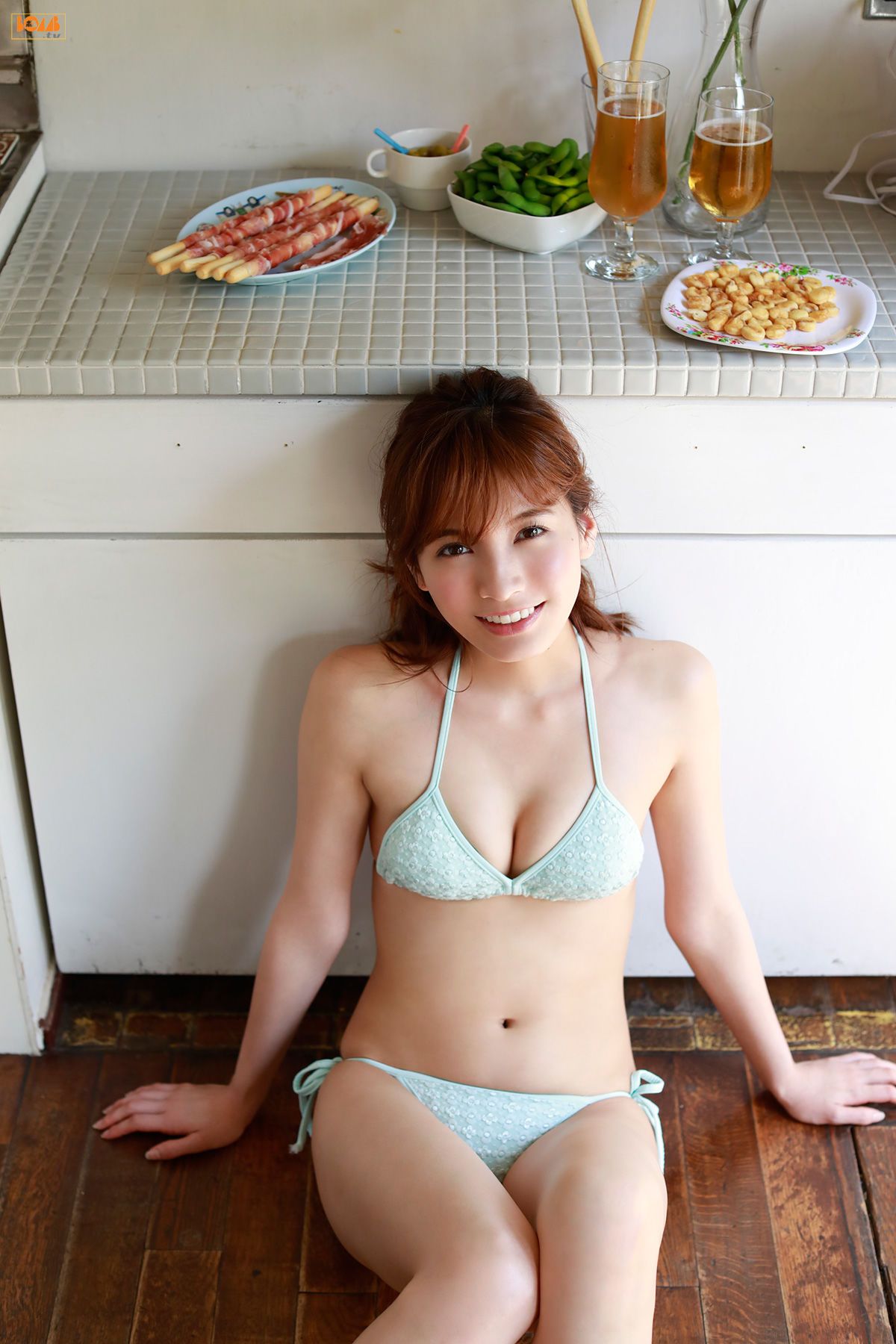 摺河洸- [Bomb.tv]高清写真图 2017年10月号 GRAVURE Channel