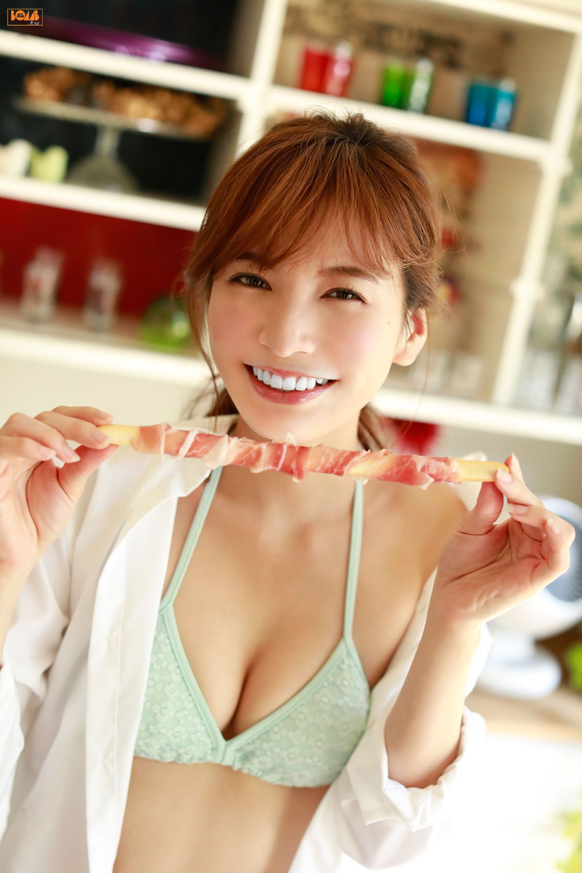 摺河洸- [Bomb.tv]高清写真图 2017年10月号 GRAVURE Channel