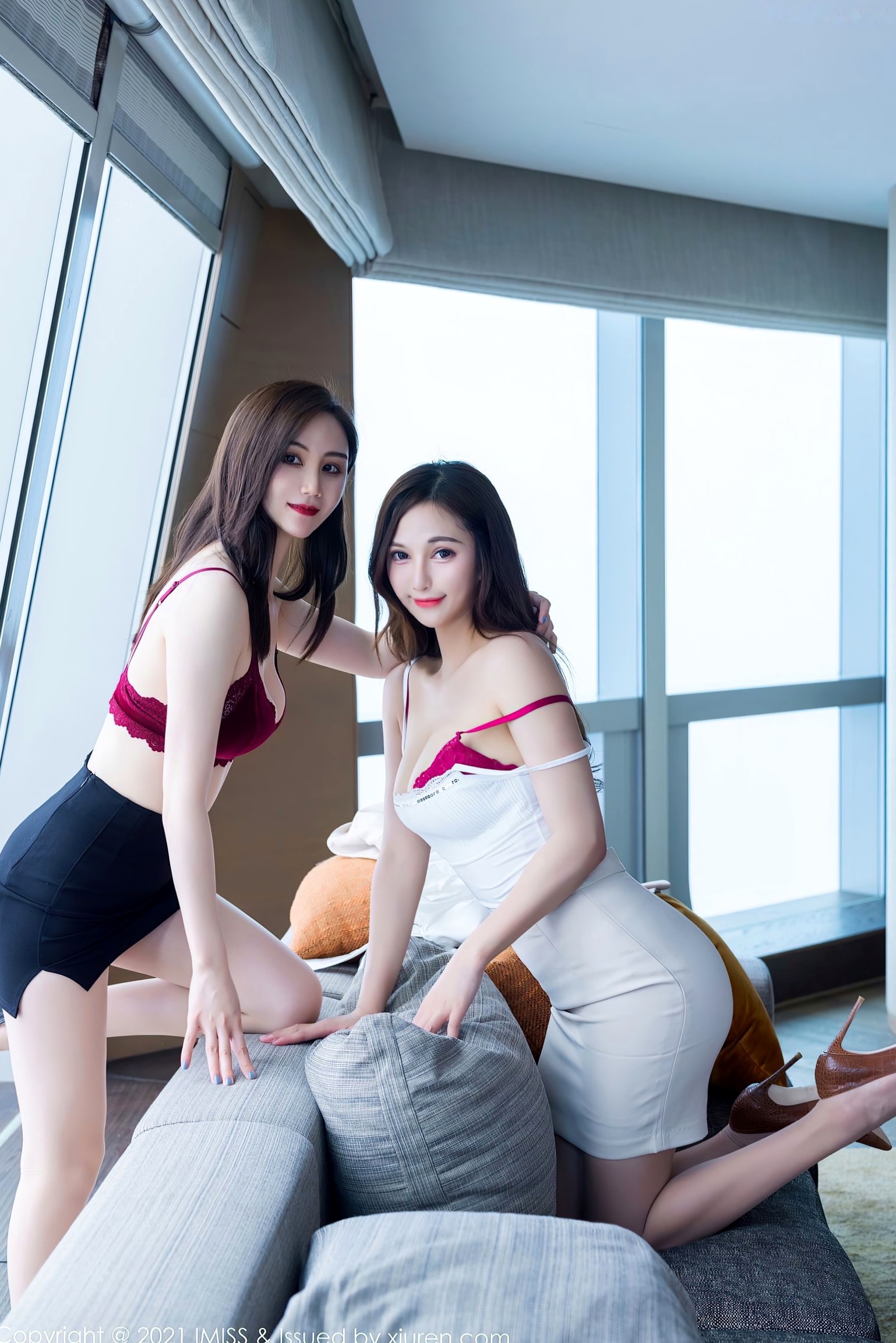 Gallery - IMiss爱蜜社 - Honey Club -570-Lavinia肉肉姐妹花：职场OL白衬衫制服诱惑与私房红色内衣性感写真爱蜜社 - Honey Club 制服性感内衣私房照 lavinia汐女神私房照_秀色女神 - image 18