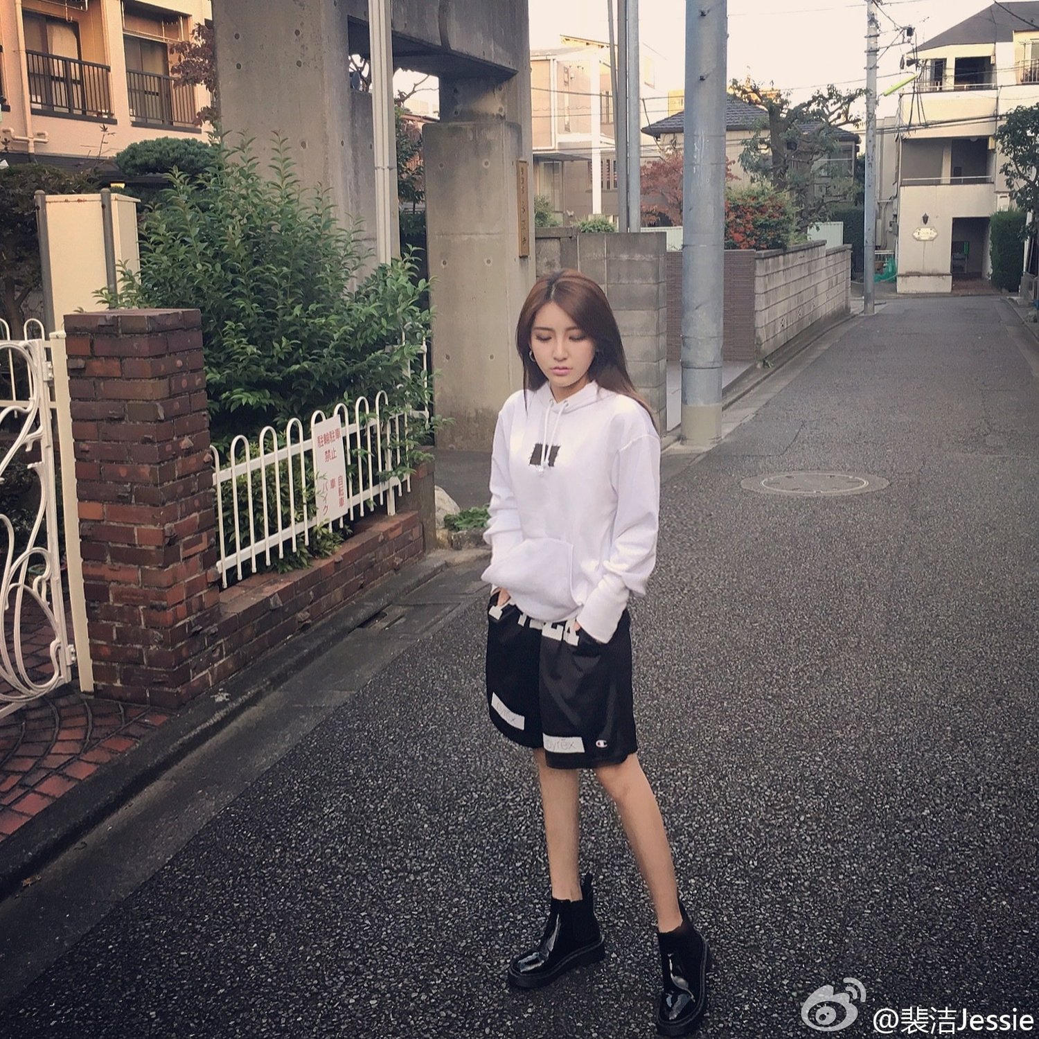 裴洁Jessie- 人气SG养眼私房写真
