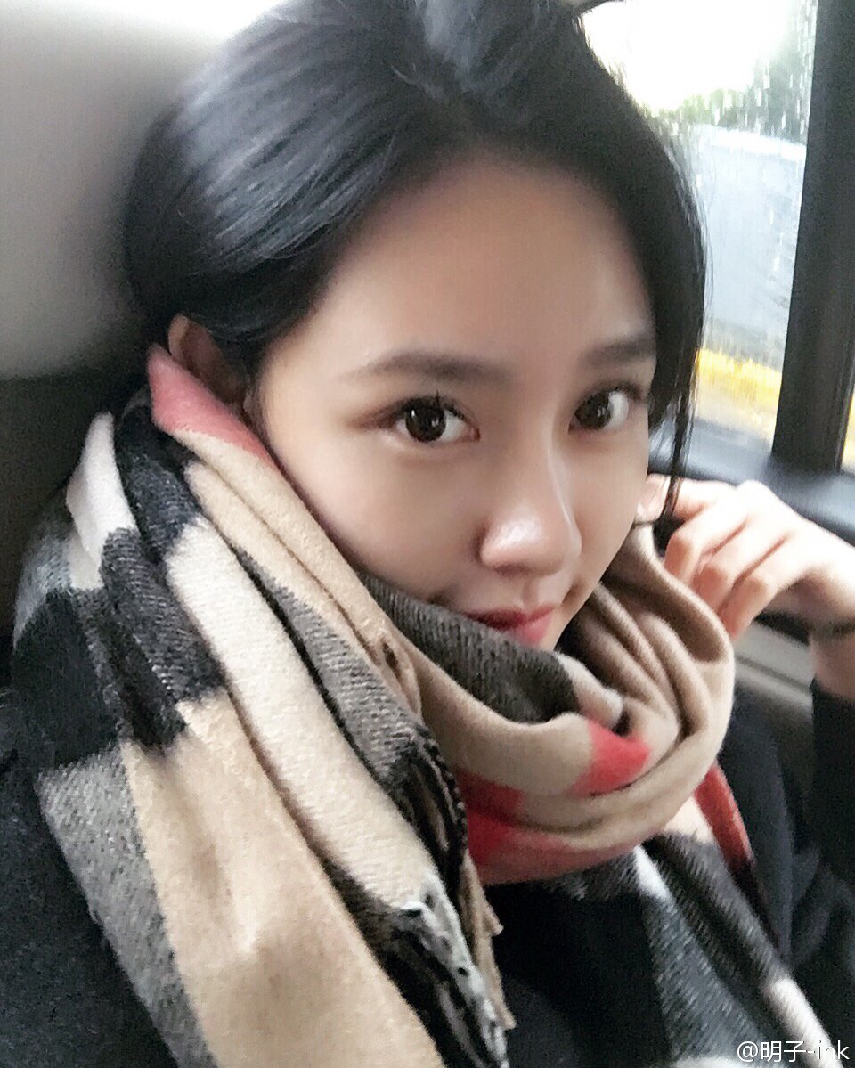 李明子- 珠江形象大使微博私房照