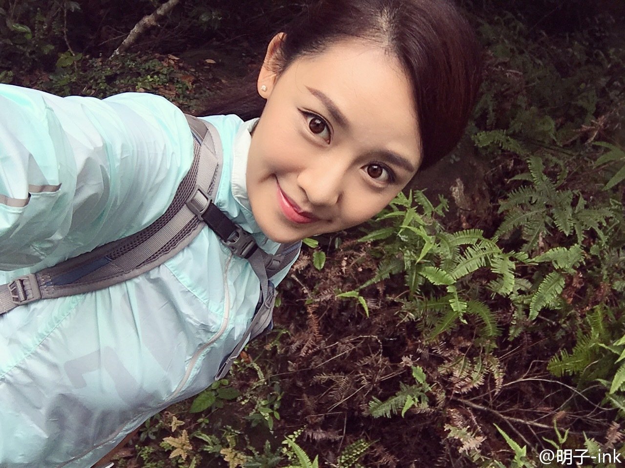 李明子- 珠江形象大使微博私房照