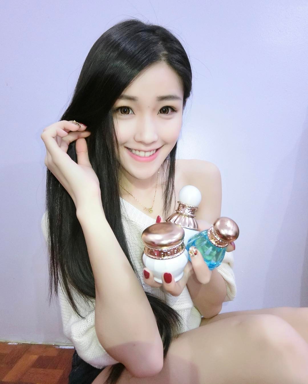 Ivy Kuang- 甜死人的治愈笑容