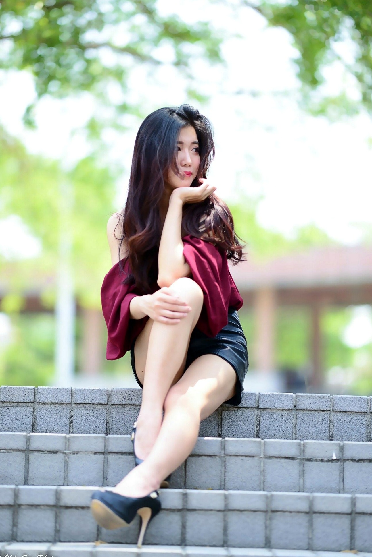 Gallery - 台湾正妹孙莎莎高美馆户外性感写真，优雅露肩装展现清新气质与迷人曲线台湾户外气质清纯性感 孙瑜莎莎女神私房照_秀色女神 - image 42
