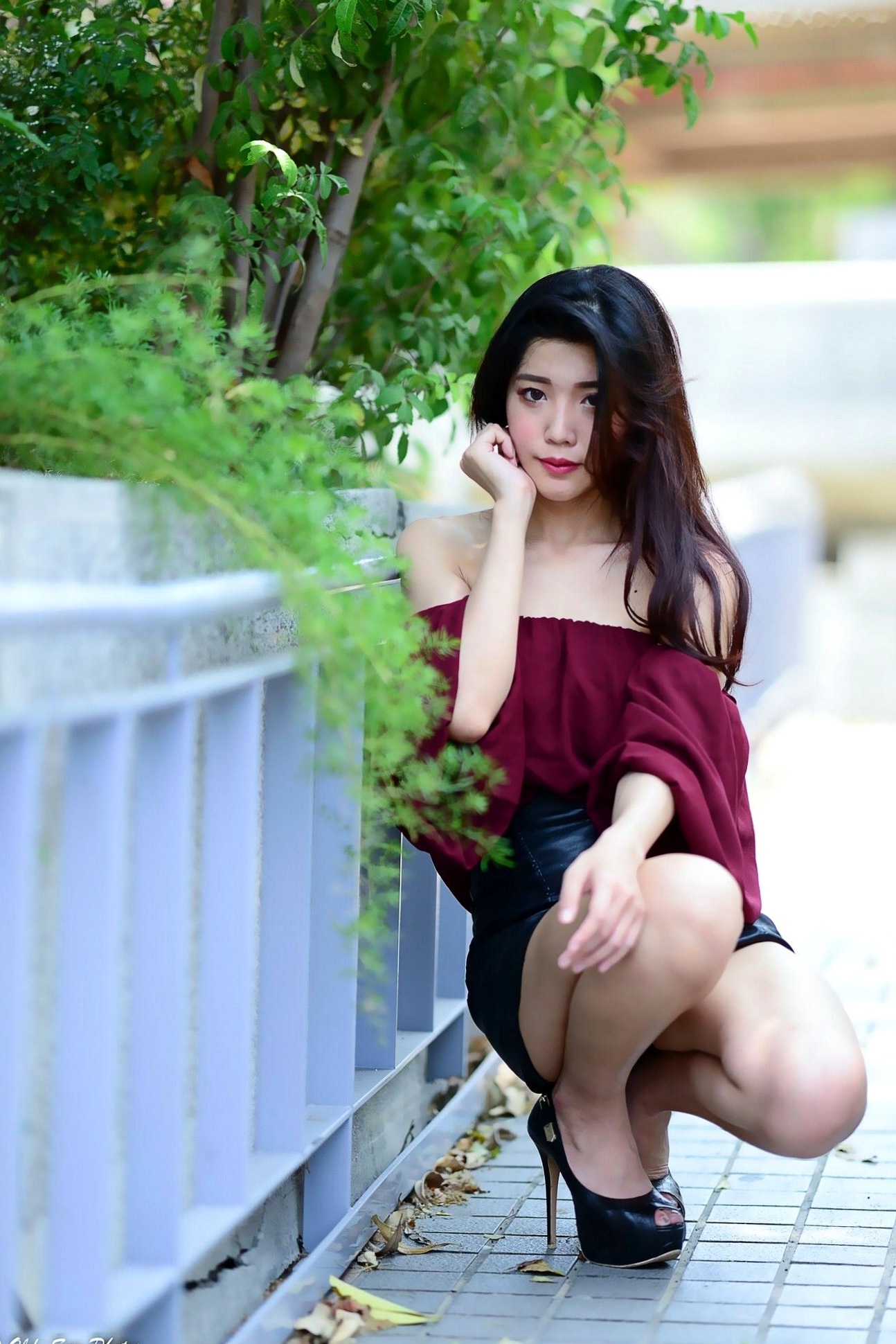 Gallery - 台湾正妹孙莎莎高美馆户外性感写真，优雅露肩装展现清新气质与迷人曲线台湾户外气质清纯性感 孙瑜莎莎女神私房照_秀色女神 - image 64