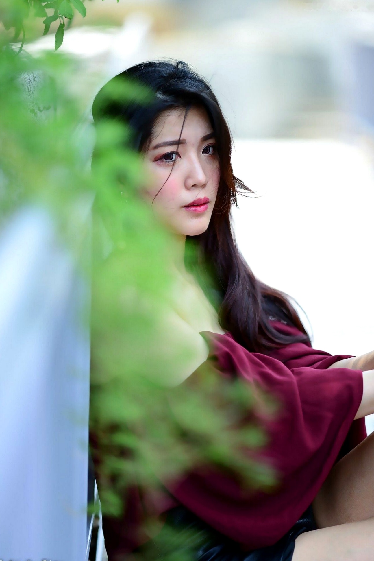 Gallery - 台湾正妹孙莎莎高美馆户外性感写真，优雅露肩装展现清新气质与迷人曲线台湾户外气质清纯性感 孙瑜莎莎女神私房照_秀色女神 - image 73