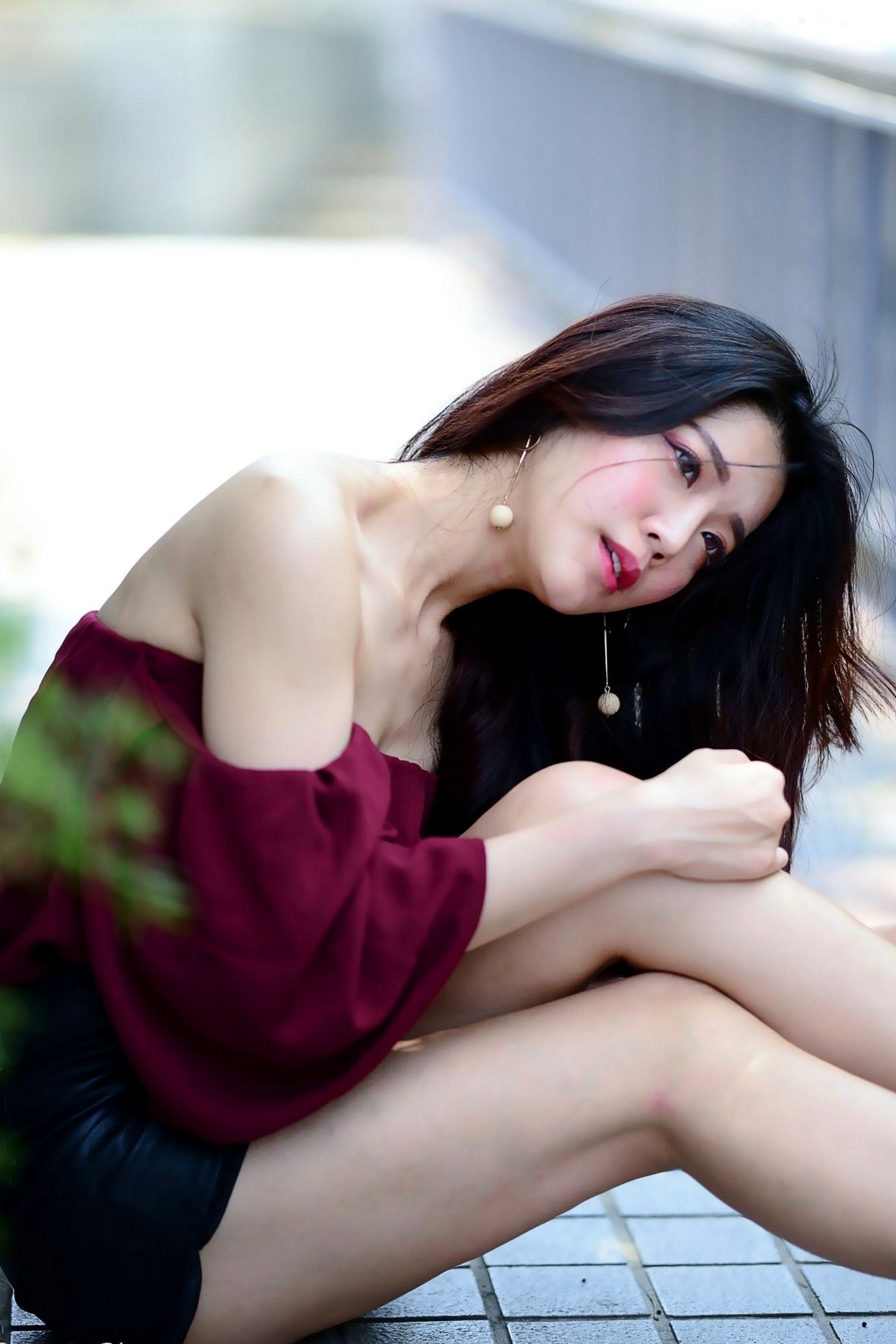Gallery - 台湾正妹孙莎莎高美馆户外性感写真，优雅露肩装展现清新气质与迷人曲线台湾户外气质清纯性感 孙瑜莎莎女神私房照_秀色女神 - image 75