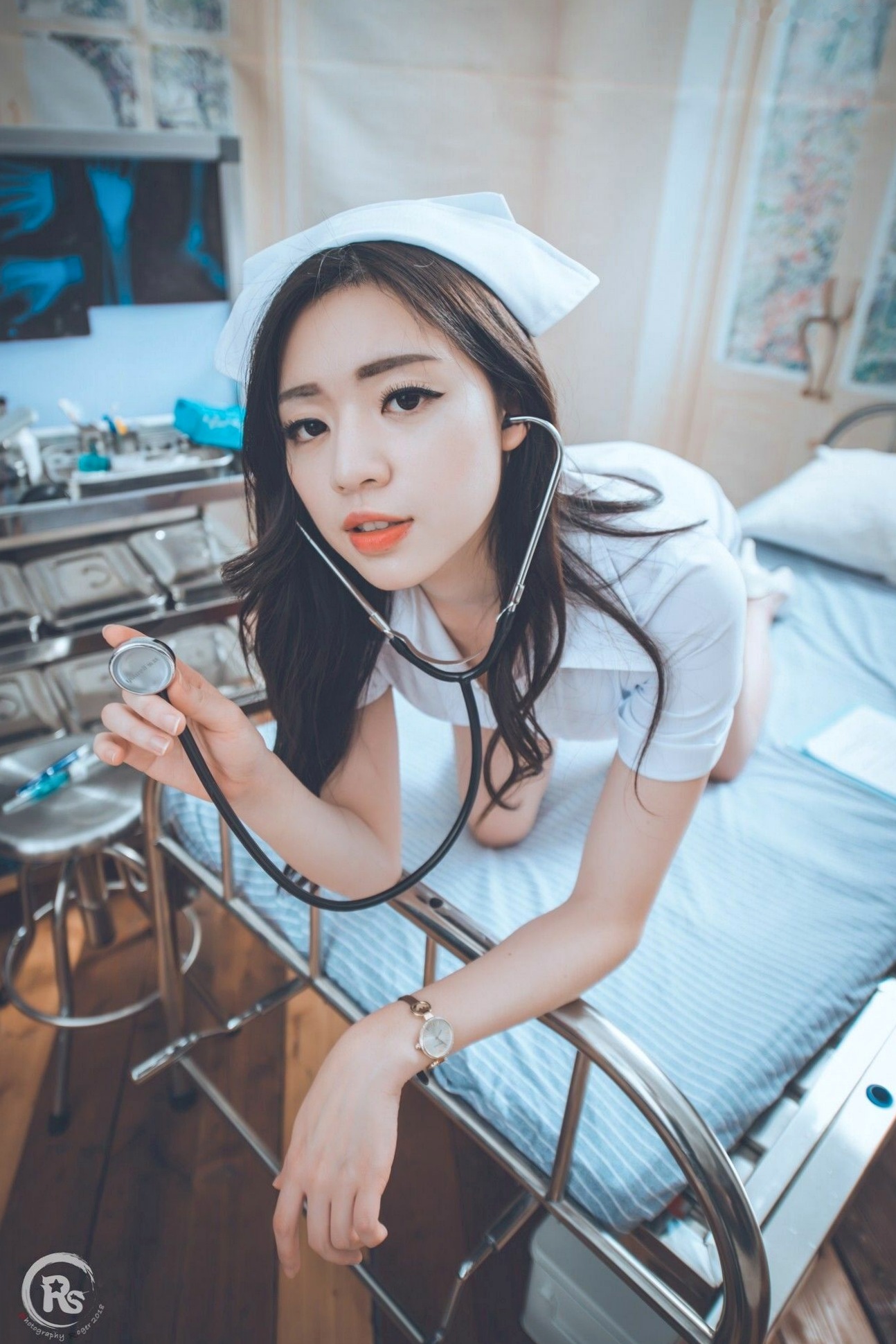 Gallery - 台湾正妹谢立琪《谢雨琪の护士》私房写真：制服诊室诱惑与浴室湿身撩人魅力，演绎极品护士风情台湾制服护士浴室诱惑 谢立琪女神私房照_秀色女神 - image 7