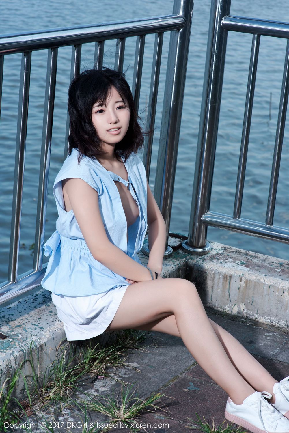 童颜美女仓井优香 户外露出江边场景