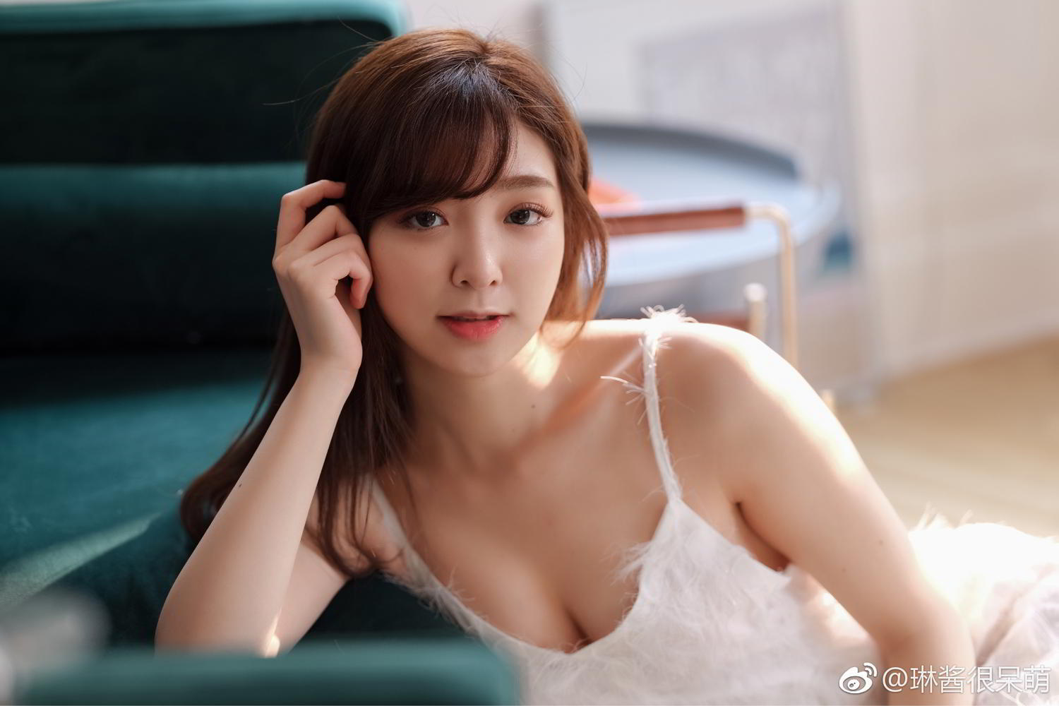 运动正妹短裤超级短，露肉的季节快来了