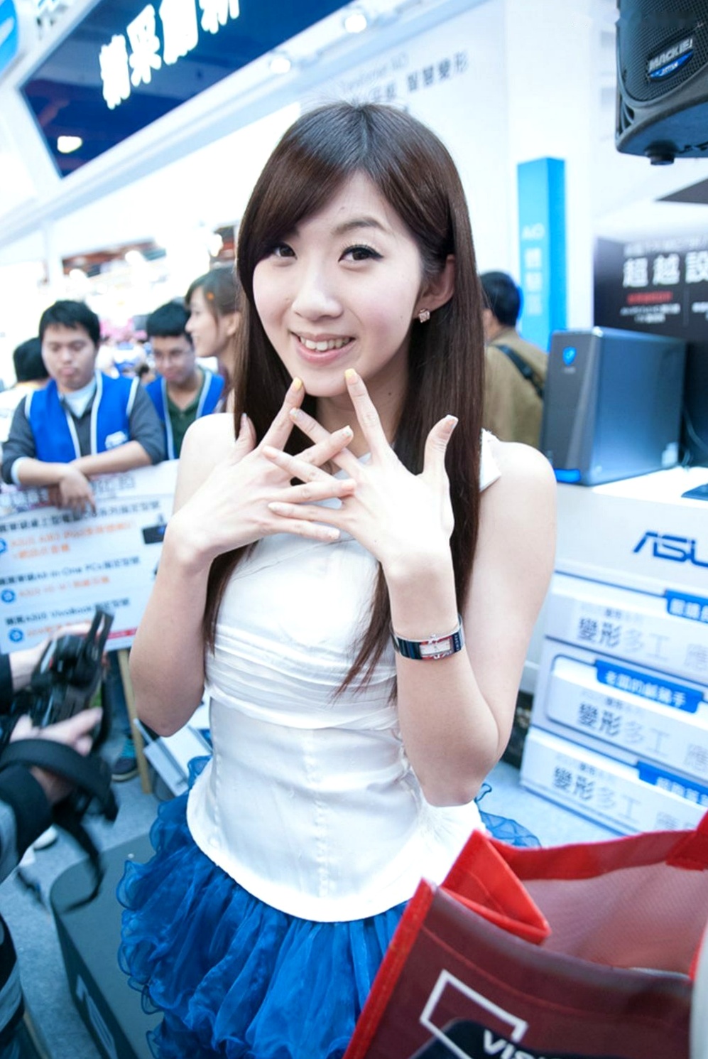 Gallery - 台湾模特 - model安琪：电子数码会展现场清纯靓丽展会模特 - model高清图集台湾气质清纯清新女神 Angel Wang女神私房照_秀色女神 - image 16
